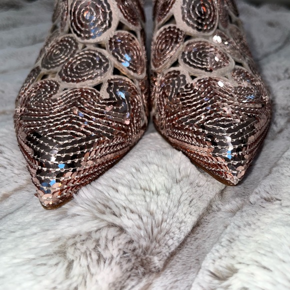 NIB❗️Valentino Garavanti Poutre Suede & Sequin Ankle Booties - Picture 6 of 10